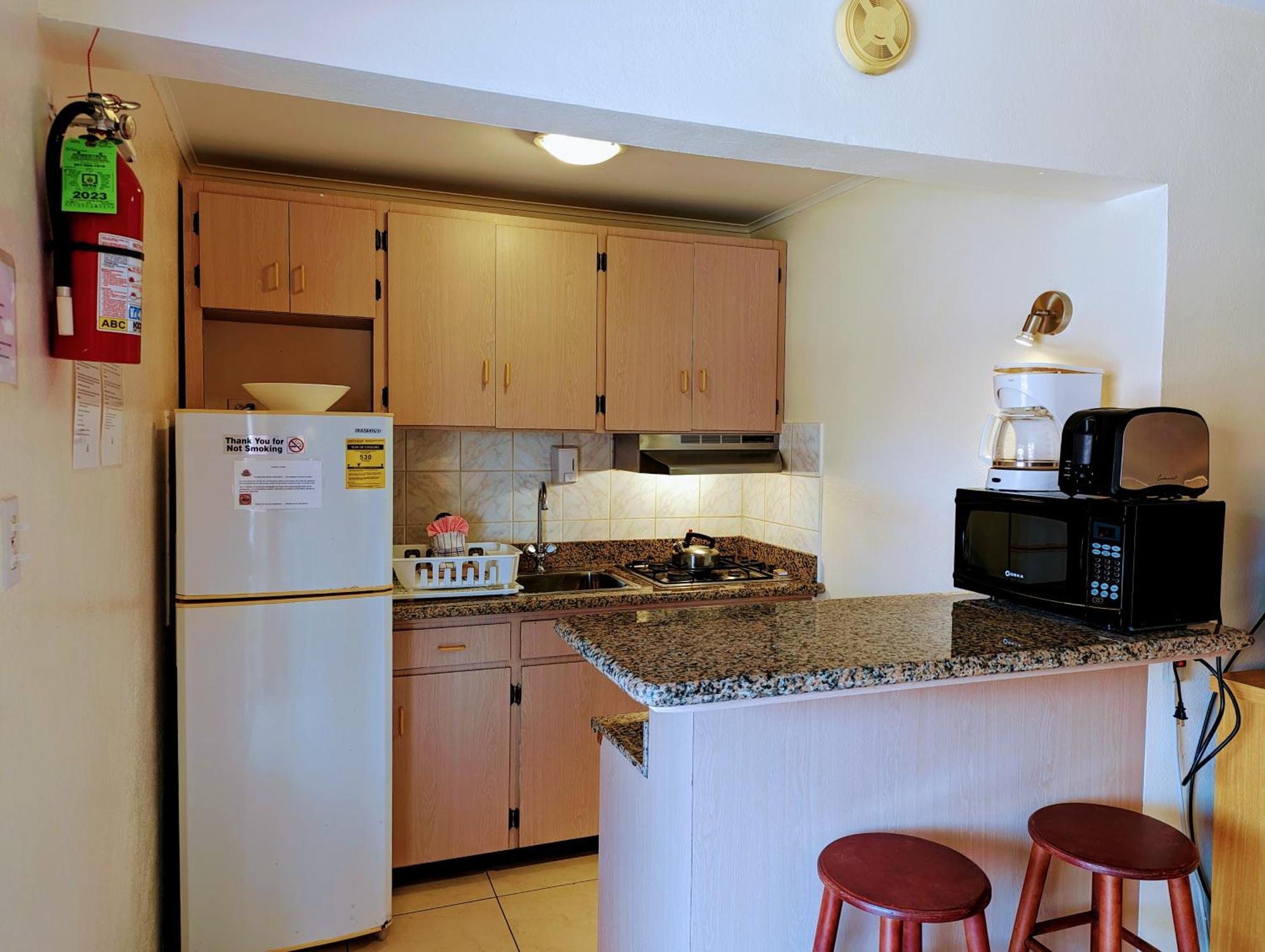 Sasaki Apartments Palm Beach Exterior photo